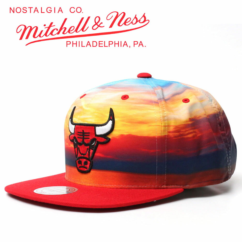 【Mitchell&Ness】SUNSET PRINT CHICAGO BULLS SNAPBACK CAP/<strong>ミッチェル</strong>アンド<strong>ネス</strong>から色鮮やかにボディー全体に夕日柄がプリントされたお洒落で珍しいスナップバックが入荷!!海外買付の激レアアイテム。シカゴブルズ