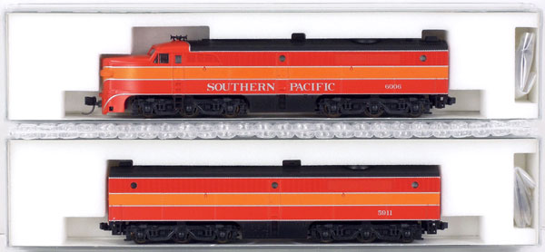 【中古】Nゲージ/KATO　106-0801　PA-1 & PB-1　Southern Pacific　A-unit #6006 + B-unit #5911　2両セット【C】#6006の車体一部に塗装ムラあり/M車 + M車【鉄道模型 Nゲージ】