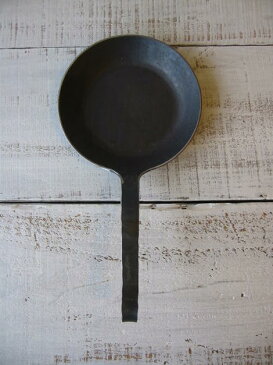 送料無料!turk / Classic Frying Pan / No.1 Φ18cmターク / クラシック フライパン / 1号 Φ18cmドイツ/鉄/一枚板