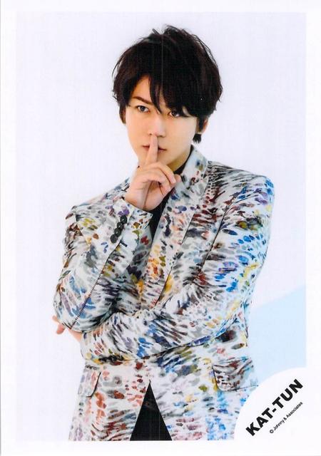 【新品】 KAT-TUN・【公式写真】・・亀梨和也・・2017・・最新ジャニショ販売フォト - Janipark shop アウトレット