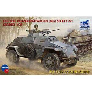 1/35 独Sd.kfz221軽偵察装甲車4x4機銃搭載型【CB35013】 【税込】 ブロンコ [ブロンコ.CB35013.SDKFZ2]【返品種別B】【送料無料】