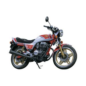 1/12 ネイキッドバイク 　67 Honda スーパーホークIIIR 8耐優勝記念限定カラー (1981) 【47019】 【税込】 アオシマ [ABK NB67 Sホーク3R8]【返品種別B】