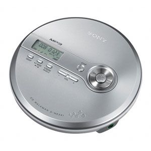 D-NE241-S【税込】 ソニー MP3対応 CDウォークマン (シルバー) SONY [DNE241S]【返品種別A】【送料無料】