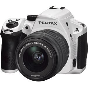 K-30-LK-Sホワイト【税込】 ペンタックス デジタル一眼レフカメラ「PENTAX K-30」レンズキット（シルキーホワイト）※オーダーカラー [K30LKSホワイト]【返品種別A】【送料無料】