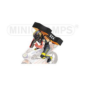 1/12 フィギュア V.ロッシ 1ST ワールドチャンピオン獲得 GP 125 BRNO 1997【312970246】 【税込】 ミニチャンプス [MC 1/12 フィギュア ロッシ ハ]【返品種別B】【送料無料】