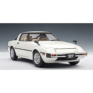 1/18 マツダ サバンナ RX-7 リミテッド SA オーロラホワイト【75982】 【税込】 オートアート [Aa 75982 マツダ サバンナ RX-7]【返品種別B】【送料無料】