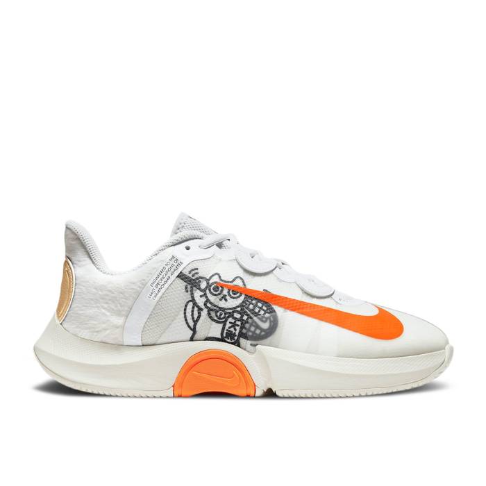 ナイキ Nike 【 Naomi Osaka X Court Air Zoom Gp Turbo 'Maneki-Neko' Men White/Black/Sail/Total Orange 】 コート ズーム ターボ 靴 メンズ靴 スニーカー メンズ 白色 ホワイト 黒色 ブラック orange 橙・オレンジ