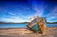 船 砂浜の壁紙輸入 カスタム壁紙 PHOTOWALL / Old Boat (e310281)貼ってはがせるフリース壁紙(不織布)【海外取り寄せのため1カ月程度でお届け】【代引き不可】