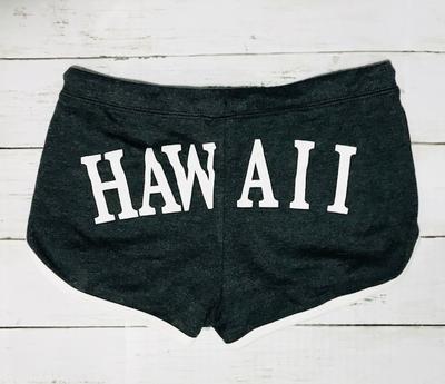 ○o。【新作入荷!!】【数量限定!!】HAWAII ロゴ入り 短パン インスタ 　Instagram バックスタイル ハワイ レディース パンツ ファッション インスタ映え ハワイアン ファッション ハワイ 雑貨　インテリア。o○