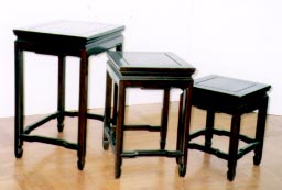 中国家具　入れ子式（ネスト）テーブル。長方形と正方形の組み合わせの3点セットです。唐木の銘…...:kaitekikukan:10000100