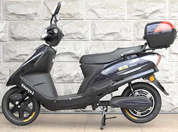 最大出力400W　原動機付自転車（原付）の免許で乗れる電気スクーター（電動バイク）ECOエコバイク仕事や通勤、チョットした買い物にとても便利家庭の電源100Vからの充電でできコストが非常に安いです。