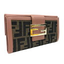 【美品】 フェンディ 2289-8M0032KHK-039 二つ折り長財布 ウォレット ズッカ柄 札入れ カード入れ 小銭入れ Wボタン ゴールド金具 茶系 ブラウン ピンク系 女性 レディース 【中古】