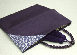 【数珠】数珠袋・数珠入　『桜小紋　紫』【数珠】折りたたみタイプ