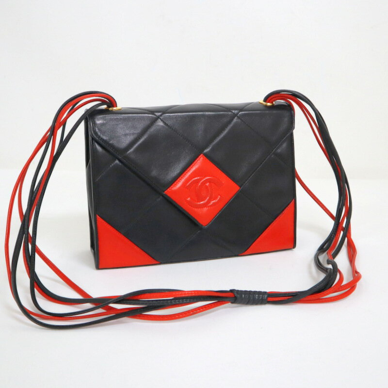 【CHANEL】シャネル マトラッセショルダーバッグ ラムスキン バイカラー ブラック×レッド【中古】【代金引換不可】/md18133ng