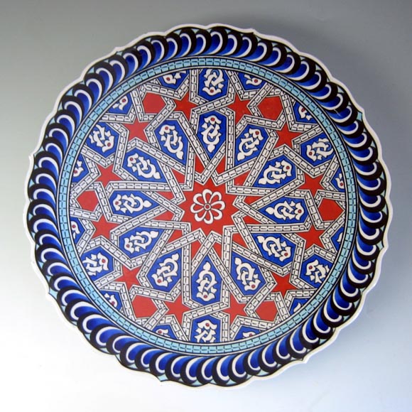 トルコ・キュターヤ陶器　手描き絵皿30cmプレート　セルチュク/イスラミックデザイン