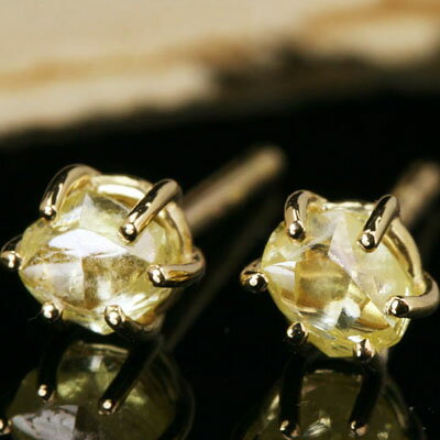 【送料無料】x x xBizoux0．3ctアーガイル産ダイヤモンド×K18カラーゴールドピアス・ドゥソレイユ