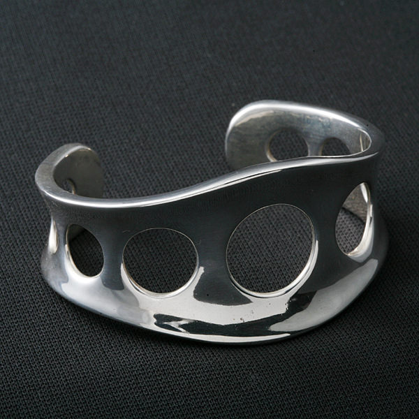 【送料無料】【ハンドメイド】シルバーバングル　HUMANOID BANGLE