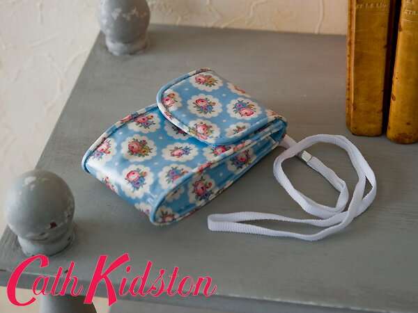 **《キャスフェイスタオルプレゼント》CATH KIDSTON/キャスキッドソン カメラケース【Camera Case/ポーチ/346962/2012春夏新作】（7744）＜Circle Ditsy Blue＞