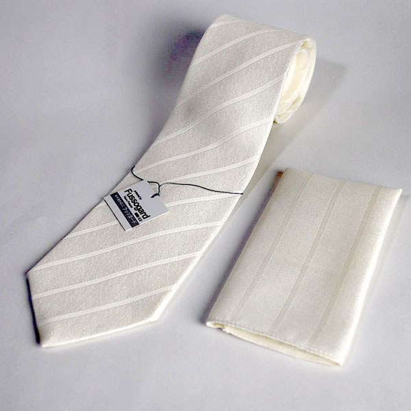 【慶事用】日本製のシルク100％の白ネクタイ140cm＆チーフ付き412120003-NO6