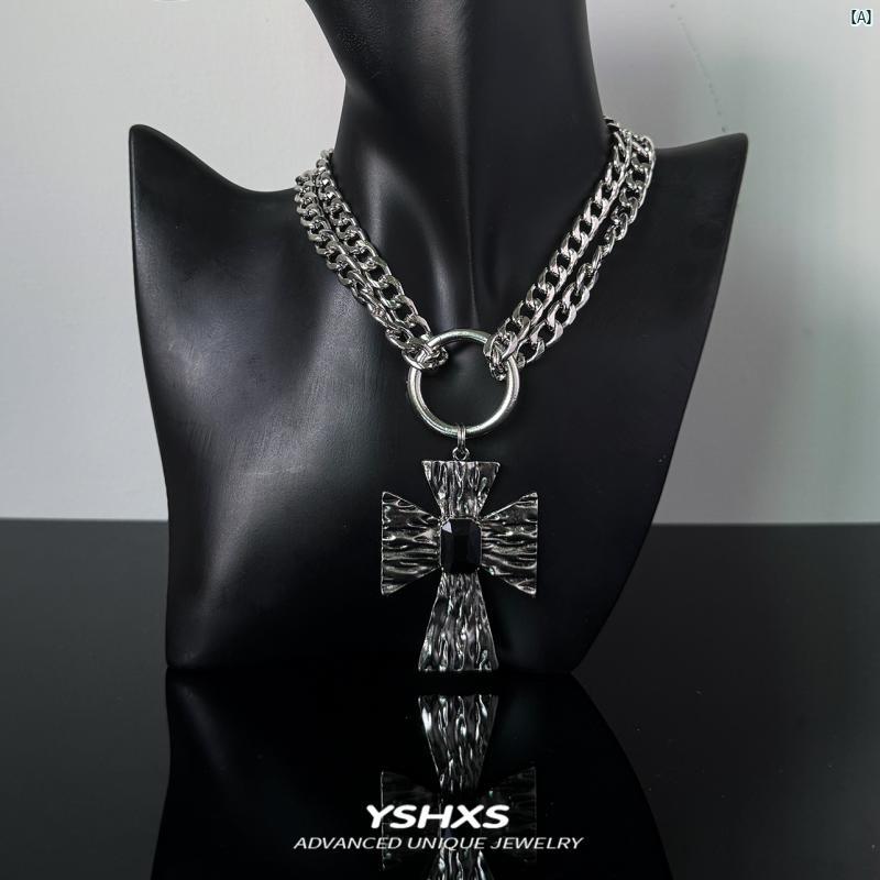 Y2K ファッション　2000 クロス パンク ネックレス 二層 ハイエンド ゴシック ダーク アクセサリー レディース