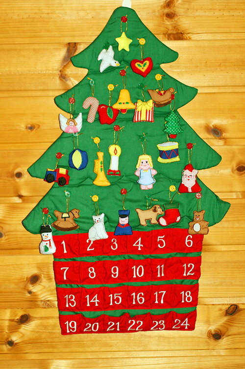 クリスマス【送料無料】布絵本布のアドベント カレンダー 壁掛け　クリスマスツリーボタンかけオーナメント24個付きメリークリスマス知育