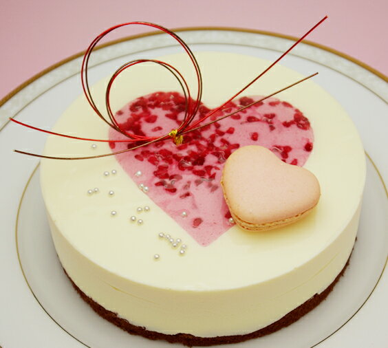 受賞多数パティシエの『ハートのショコラブラン』ホワイトチョコレートと木苺のムース 直径15cmバースデーケーキ 誕生日ケーキ