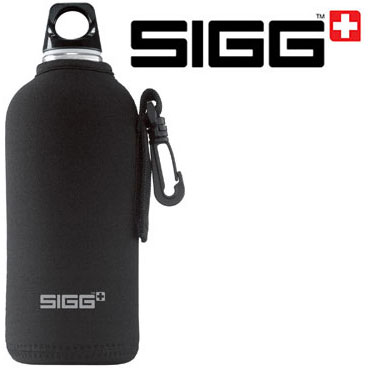 シグ［SIGG］90051(ブラック)ネオプレンボトルカバー（0.6L用）【水筒】【マイボトル】【アルミボトル】【SIGGボトル】【スイス製ボトル】【シグボトル】【直飲みタイプ】【スポーツ水筒】