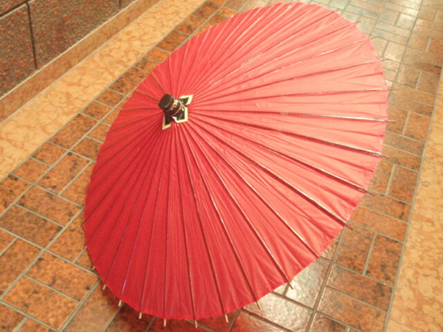 和傘　赤　舞踊、コスプレ、コレクションにどうぞ【蛇の目傘】