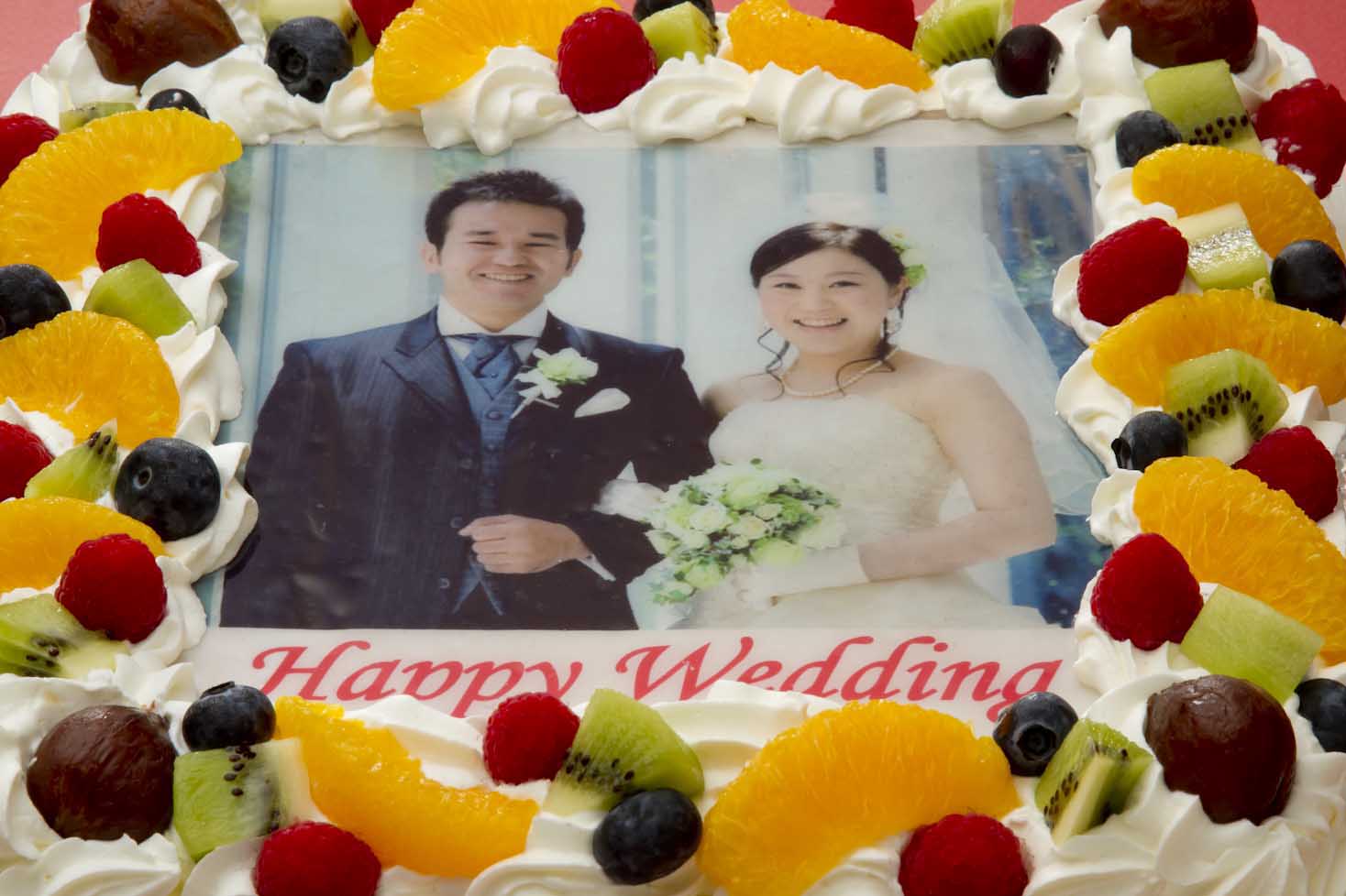 写真ケーキ（四角）　8号 生クリーム 24×24cm 【誕生日ケーキ/バースデイケーキ/バースデーケーキ/記念日/結婚式/写真】写真をケーキに！！世界にひとつのあなただけのケーキ誕生日ケーキや記念日/お祝い・パーティに♪【写真ケーキ/バースデイケーキ】