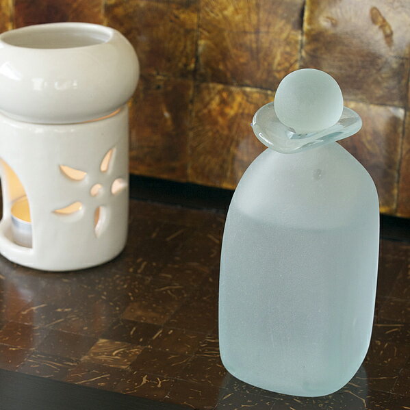 ミルキーフロストガラスボトル アンティーク調 バリのアジアン スパ アロマ 瓶
