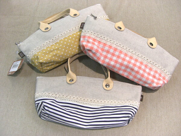 yRoligRoligF[[z~jg[g^@yP[X