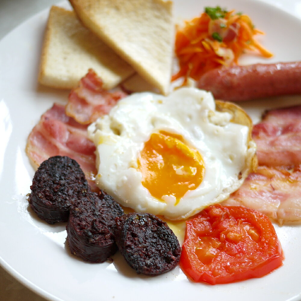 ブラックプディング(豚の血の腸詰め）(160g) イギリスの朝食の定番。オーツ麦と血の絶品…...:lecker:10000189