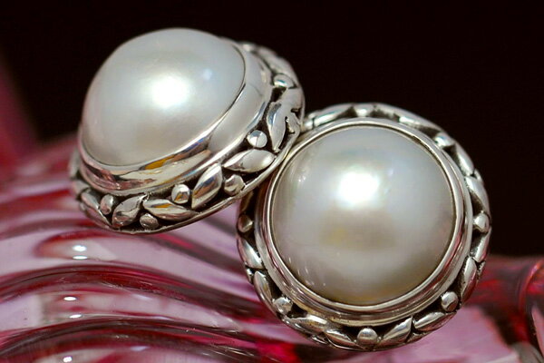 11mmマベ真珠ピアス　アンティーク調のシックで上品なデザイン　女性らしくノーブル