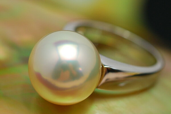 12mmファンシーカラー白蝶真珠リング　上質きらきらの大珠！華やかなてりの色が鮮やかに浮かぶ特級珠です