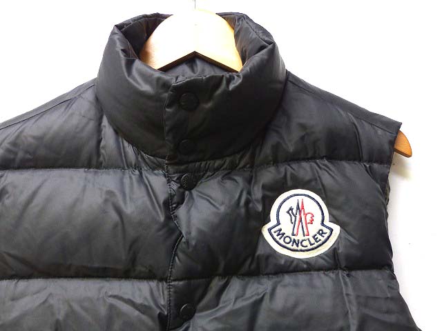 正規品モンクレール チベット ダウンベスト デカワッペン 黒0585【中古】MONCLER メンズ TIBET