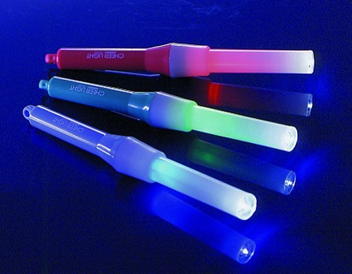 LED e-ビーム [通常タイプ]([先端]白 [根元]赤/青/緑)/ペンライト/ライブ/コンサート/照明/電池式/Eビーム/