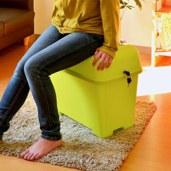 【コンテナチェアーL】灯油缶スツールイス椅子収納ボックスボックス収納フタ付き鍵付きおもちゃボックスおもちゃ箱おもちゃ入れ座れるフィット食品バス用品踏み台座れる収納隠して座るチェアーかわいいカラフル伸和シンワ