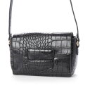 カシュカシュ cache cache 差し込みフラップクロコ型押しショルダーバッグ (ブラック)