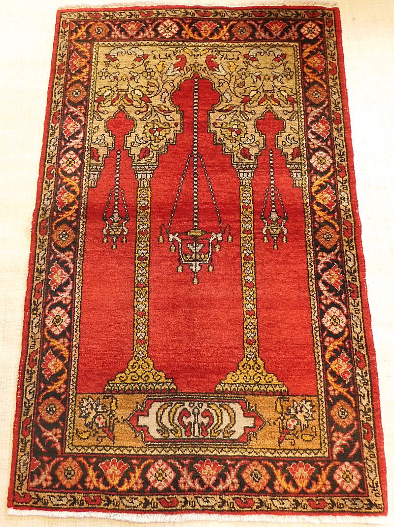 新着トルコじゅうたん　カッパドキア産　OLDじゅうたん 40年物 161x100cm 手織り ソファ前 リビングサイズ オールド絨毯　カーペット ラグ ヴィンテージ アンティーク