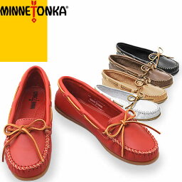 <strong>ミネトンカ</strong> MINNETONKA モカシン フラットシューズ <strong>モカシンシューズ</strong> レディース スムースレザー キルティ スリッポン 正規品 ブラック ホワイト 黒 白 革 歩きやすい 痛くない SMOOTH LEATHER MOC