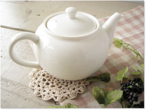 【陶器・陶磁器のティーポット】 Mellow　メロウ茶こし網つき