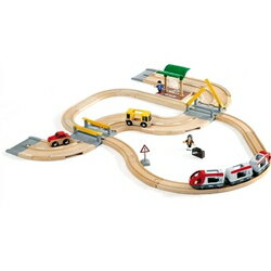 ★代引手数料無料★【BRIO （ブリオ）　レール&ロードトラベルセット】列車と車遊びが一体になったセットです♪発送の目安：3日〜5日※急な欠品の際はご容赦下さい。