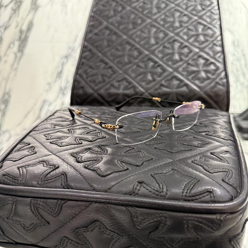 CHROME HEARTS PILLS III Sunglasses Size 55口20-144 クロムハーツ ピルスIII サングラス リムレス眼鏡 伊達メガネ アイウェア フローラルクロス CHプラス シルバー925 ブラック×ゴールド サイズ55口20-144【251104】【中古-A】