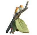 ガーデンオブジェ 置物 止まり木で寄り添う二羽の小鳥 木の葉 てんとう虫