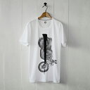 【送料無料】白いTシャツと黒いバイク。 「reverse」 半袖Tシャツ|ティーシャツ メンズ ファッション tシャツ トップスカットソー インナー 半袖 かっこいい おしゃれ 父の日 誕生日プレゼント カジュアル モーターマガジン ティーシャツ 夏物 メンズTシャツ 夏服 トップス
