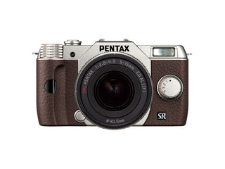 【在庫処分特価！】PENTAX/ペンタックス Q10　ズームレンズキット　シルバー/ブラウン　002