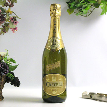 カステル・スプマンテ・ドルチェ　イタリア産ワインすぱーくりんぐわいん　 Sparkling wineイタリア甘口スパークリング すぱーくりんぐわいん　 Sparkling wine