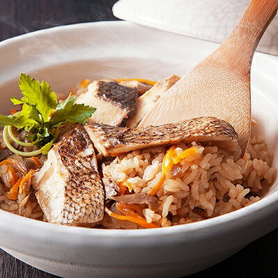 本格的な鯛料理店の味をご家庭でご賞味下さい。【送料無料】真鯛昆布〆、鯛めしと炊き込みご飯の…...:n-tsuhanshop:10002320