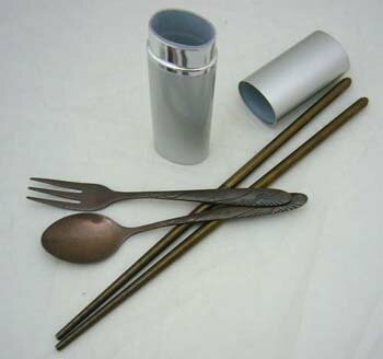 抗菌・銀の食器3点セット（収納ケース付）箸・スプーン・フォーク入