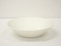 【中古】【GW<strong>セール</strong>35%オフ】【陶芸・陶器】iittala　<strong>イッタラ</strong>　<strong>ティーマ</strong>ボウル（21.5cm）【送料無料】[中古 食器 おしゃれ かわいい 器 サラダ 料理 和食 洋食 インテリア 料理 レトロ カフェ 食卓 twot]